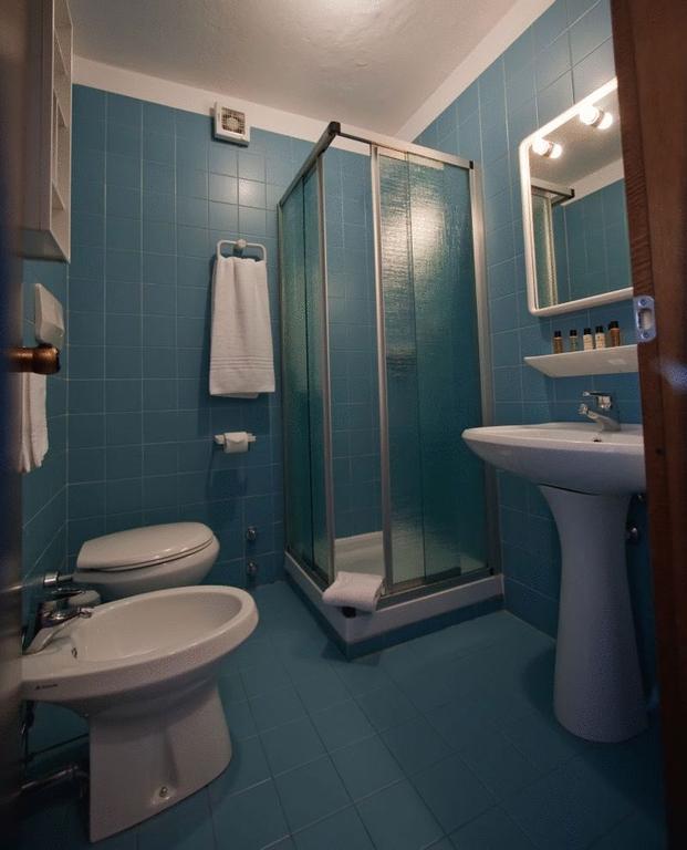 Hotel Ski Club I Cavalieri Rta Colle Colle Sestriere Стая снимка