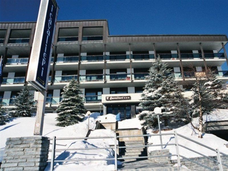 Hotel Ski Club I Cavalieri Rta Colle Colle Sestriere Екстериор снимка