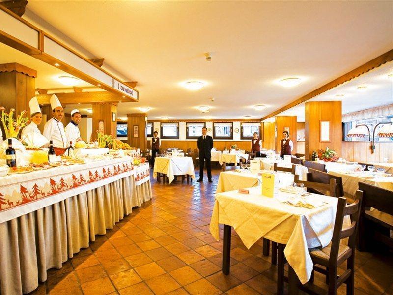 Hotel Ski Club I Cavalieri Rta Colle Colle Sestriere Екстериор снимка