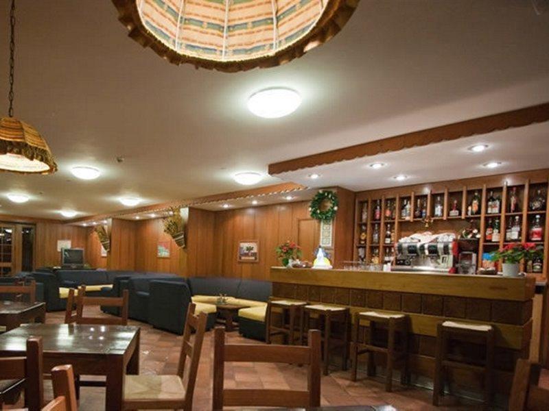 Hotel Ski Club I Cavalieri Rta Colle Colle Sestriere Екстериор снимка