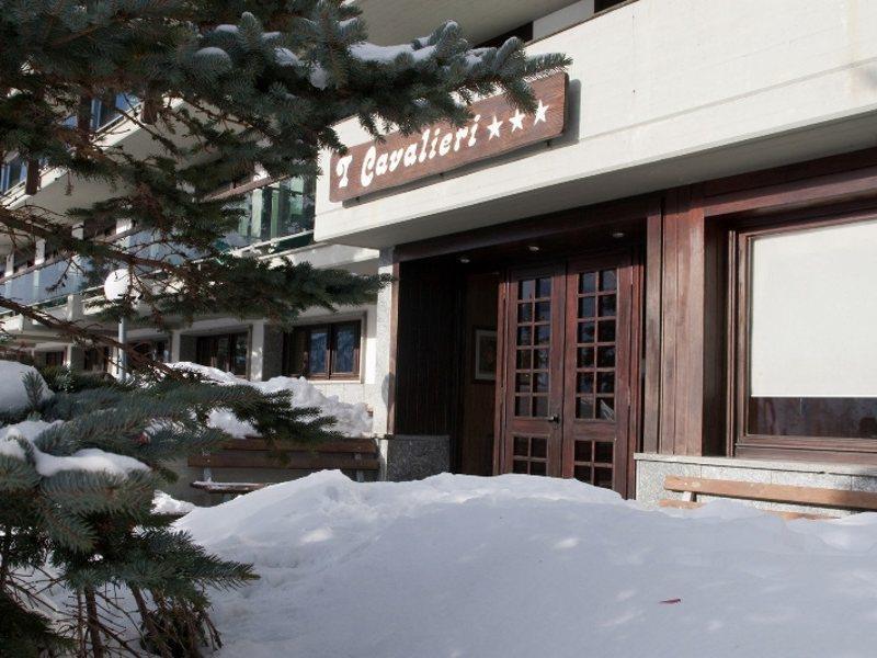 Hotel Ski Club I Cavalieri Rta Colle Colle Sestriere Екстериор снимка