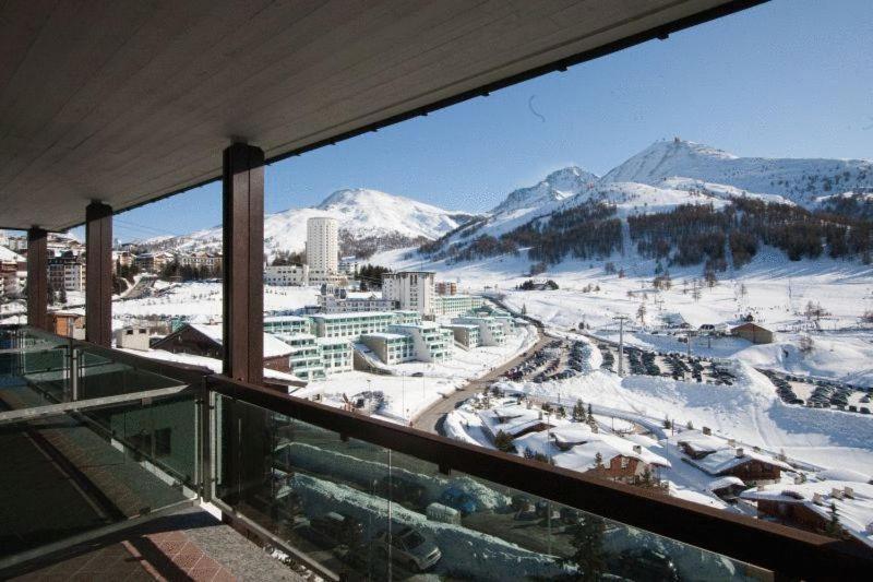 Hotel Ski Club I Cavalieri Rta Colle Colle Sestriere Екстериор снимка